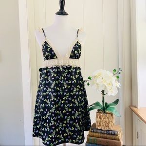 VICTORIA’S SECRET Black Butterfly Lacey Nightgown